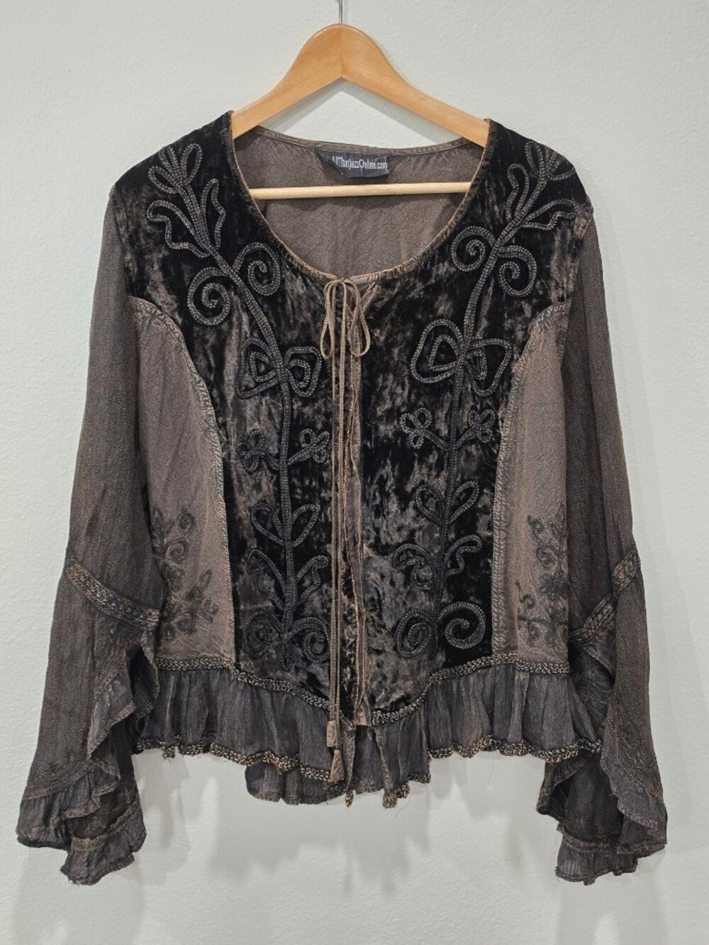 All That Jazz โฆ Velvet Embroidered Brown Boho Blouse โฆ Bell Sleeve Ruffle Hem M - Picture 12 of 15